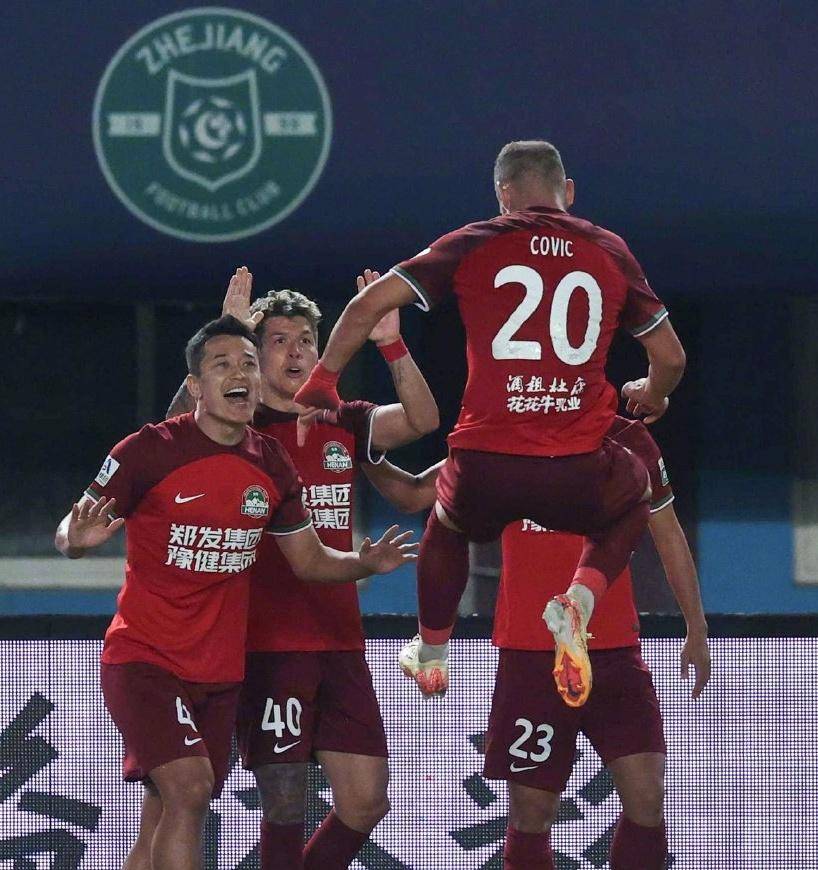 汉堡主场告捷，积分榜上升至中游位置的简单介绍