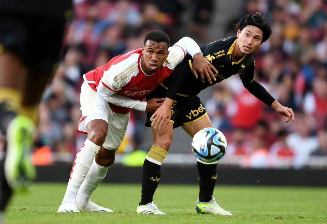 关于阿联酋球队备战，迎接国际足坛大考验的信息